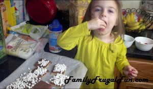 Samantha eating Kraft Mini Marshmallows 300x175 Chrismtas Smores Recipe