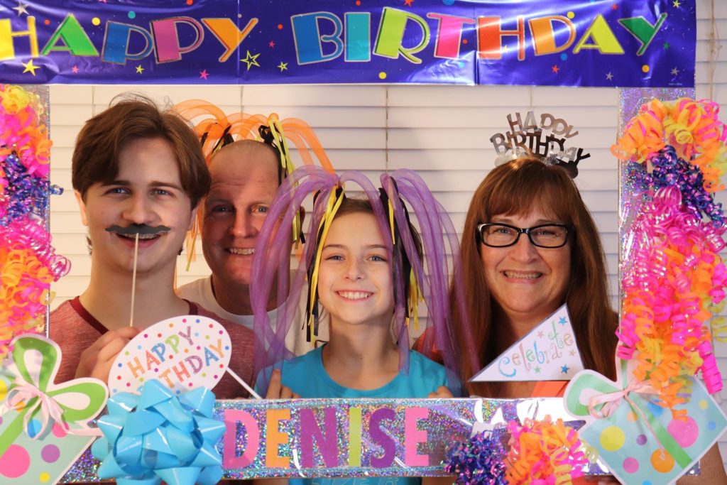How to make a photo booth for a party