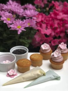 Gaylord National Cupcake Decorating for kids